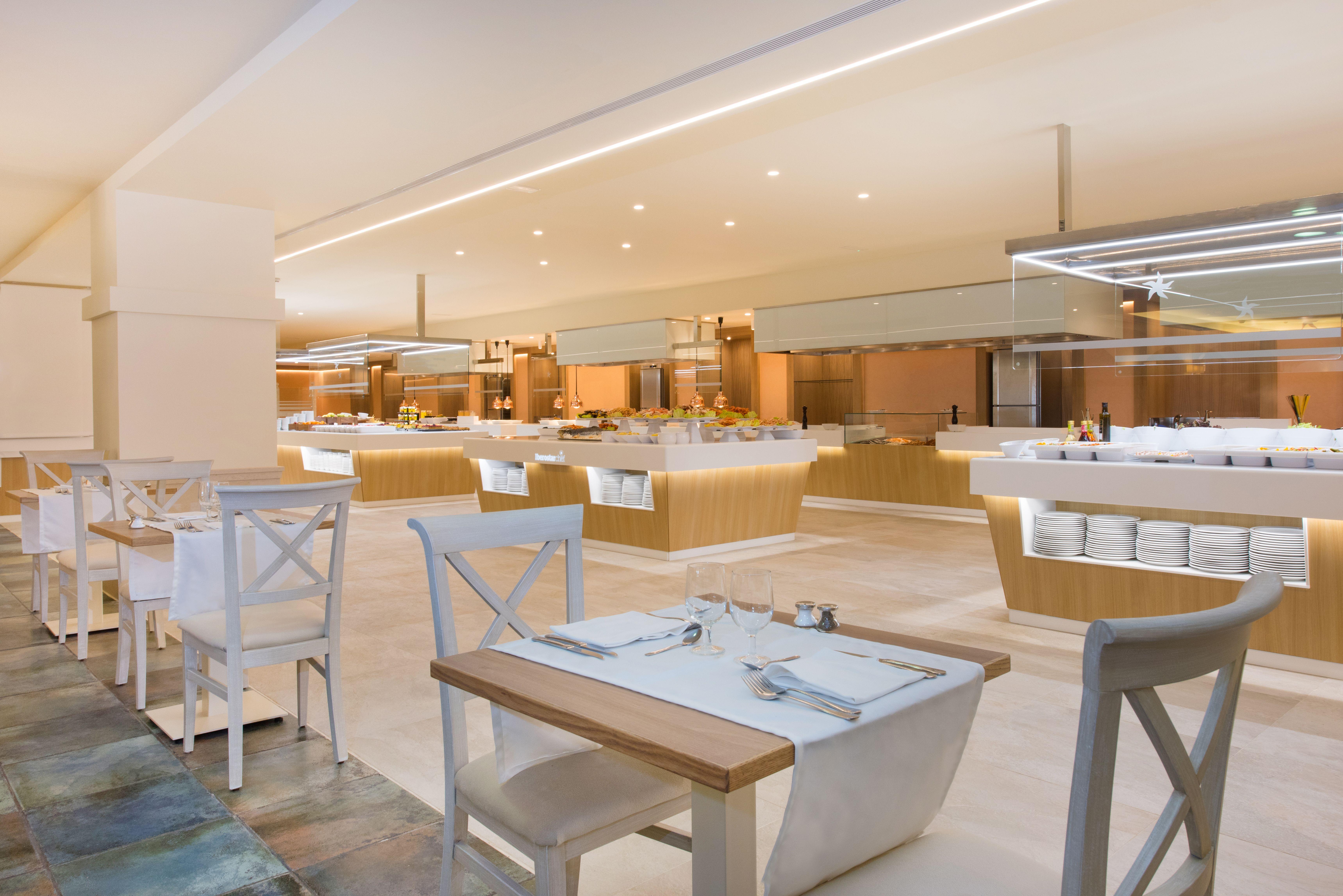 Iberostar Waves Malaga Playa Hotel